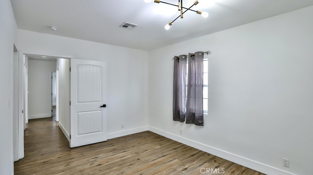 11443 Saticoy Street Property Photo 17