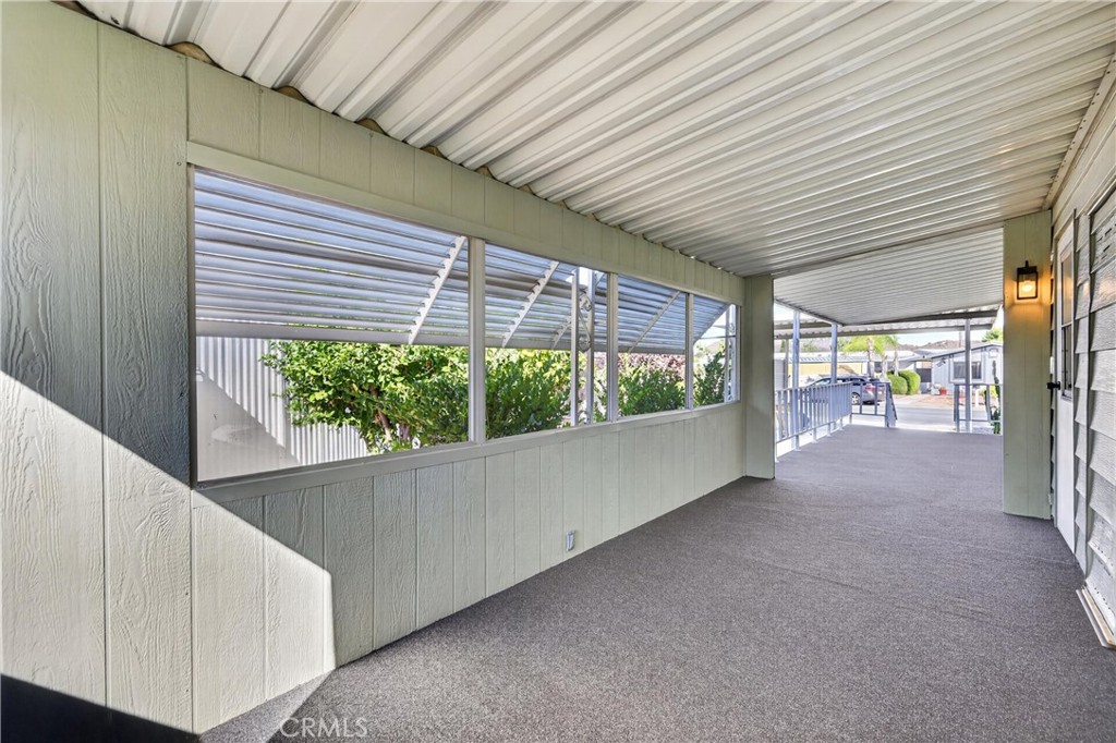 28911 Via La Rueda Property Photo 4