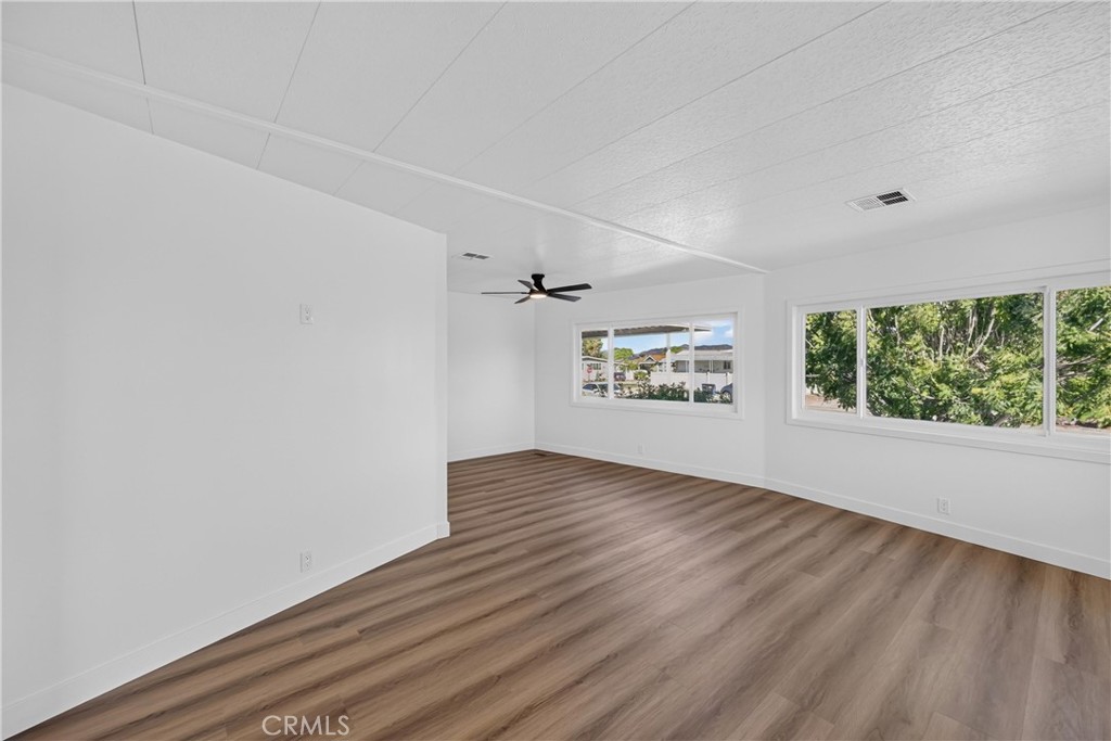 28911 Via La Rueda Property Photo 6