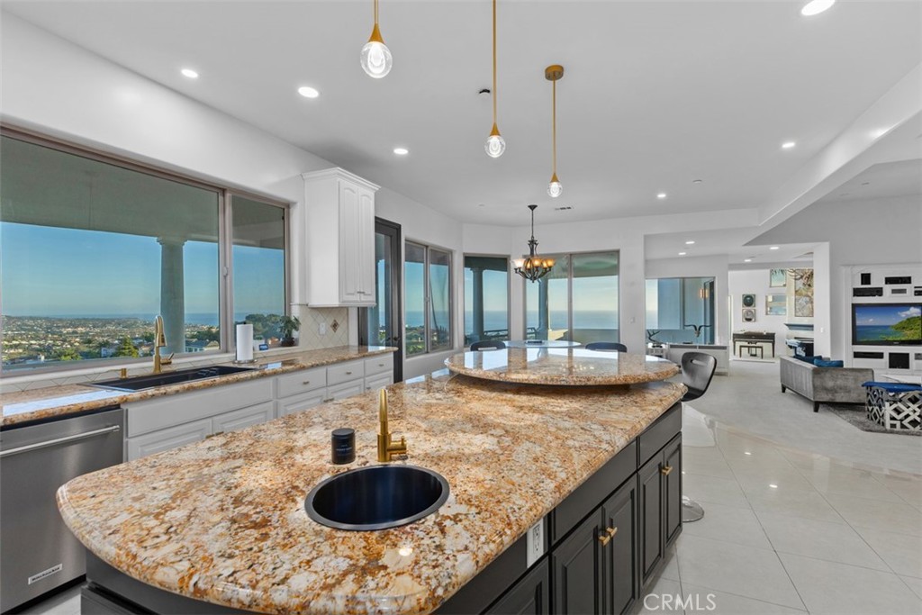 66 Marbella Property Photo 12