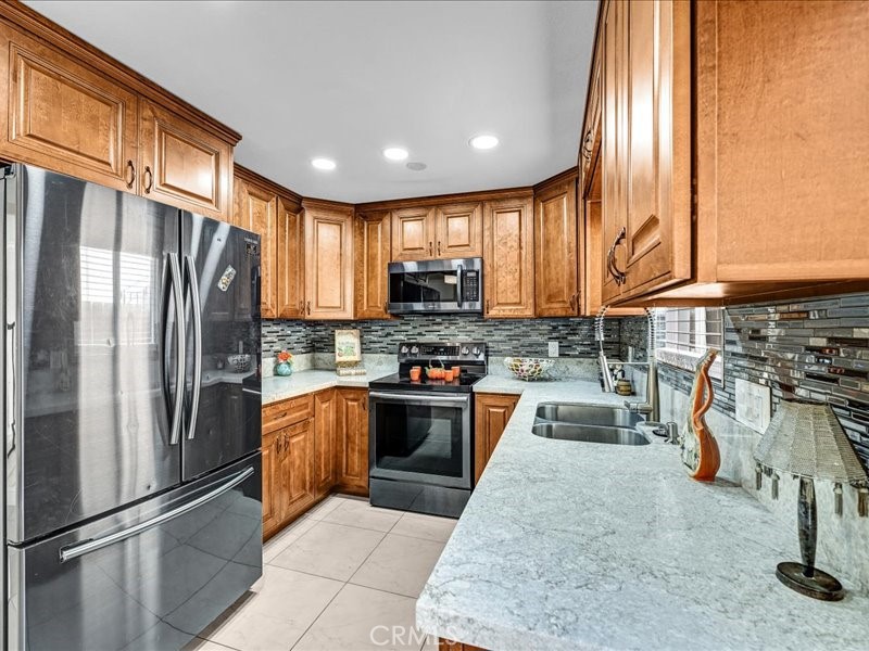 1321 Greenfield Dr #30 Property Photo 13