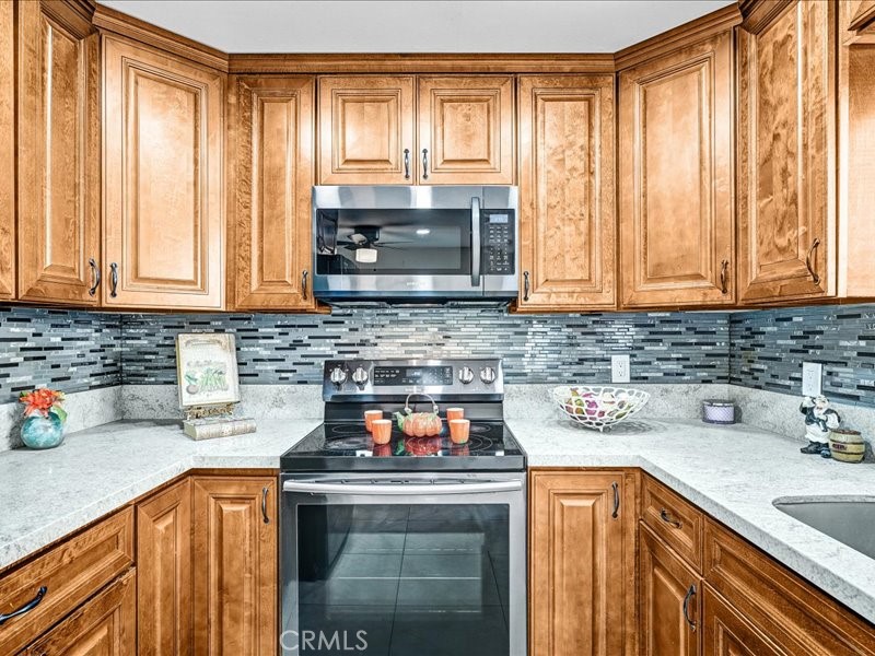 1321 Greenfield Dr #30 Property Photo 14