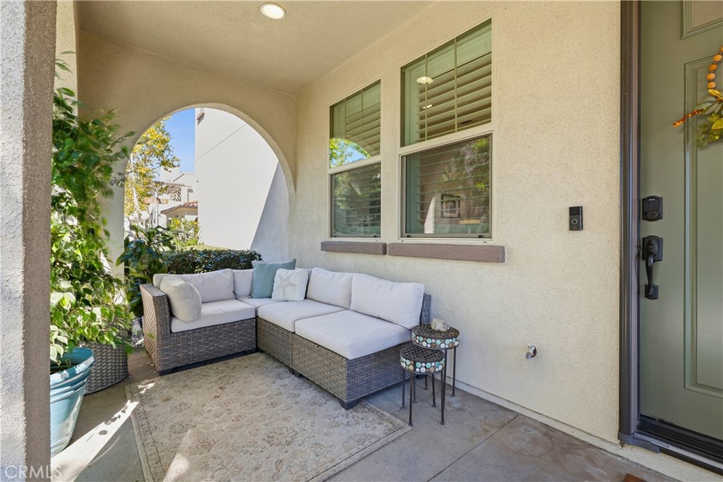 16 Alzada Street Property Photo 32