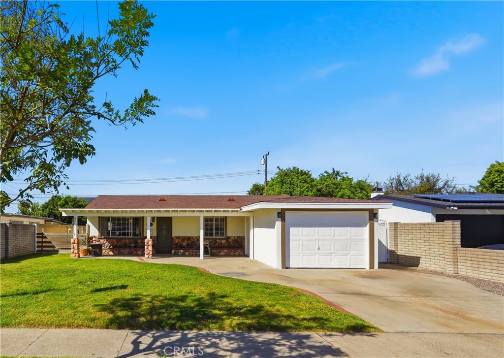 7661 El Monte Property Photo 1