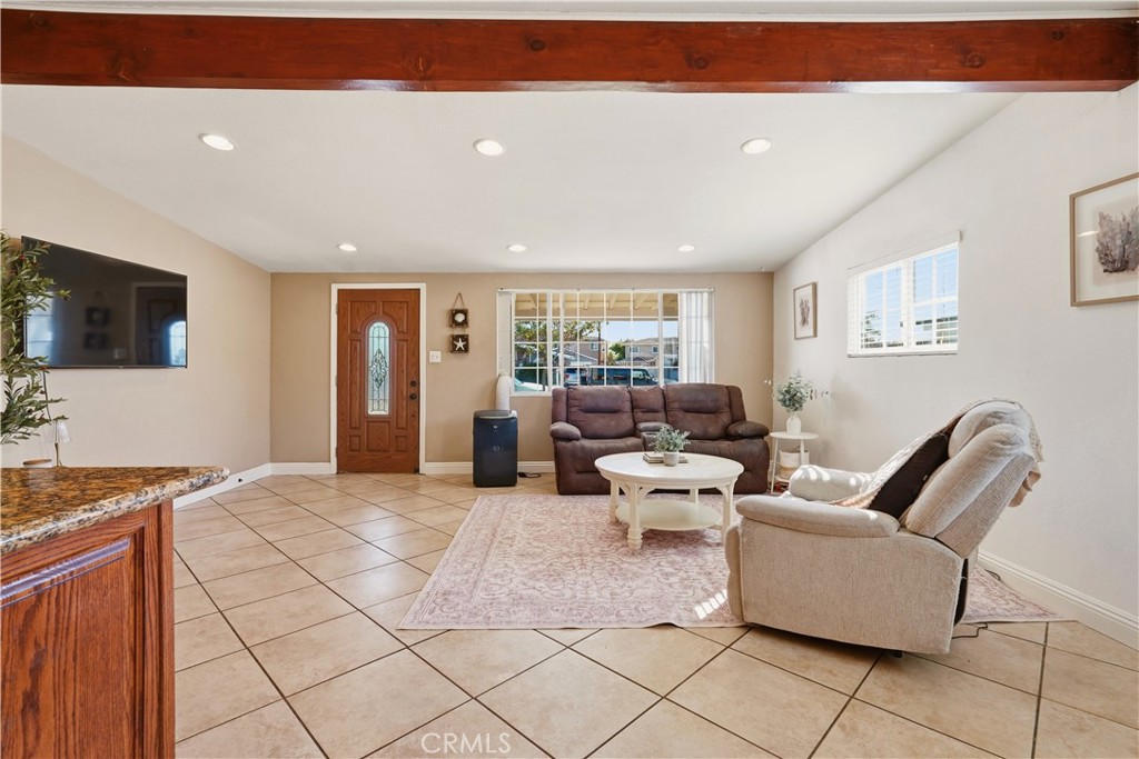 7661 El Monte Property Photo 2