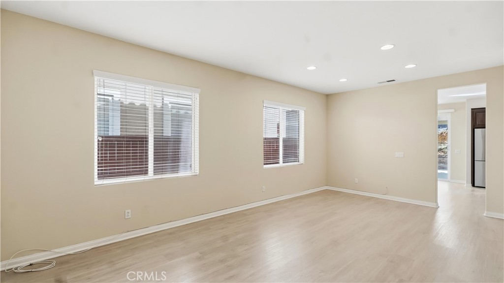 29535 Hyperion Property Photo 9
