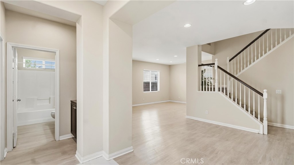 29535 Hyperion Property Photo 11