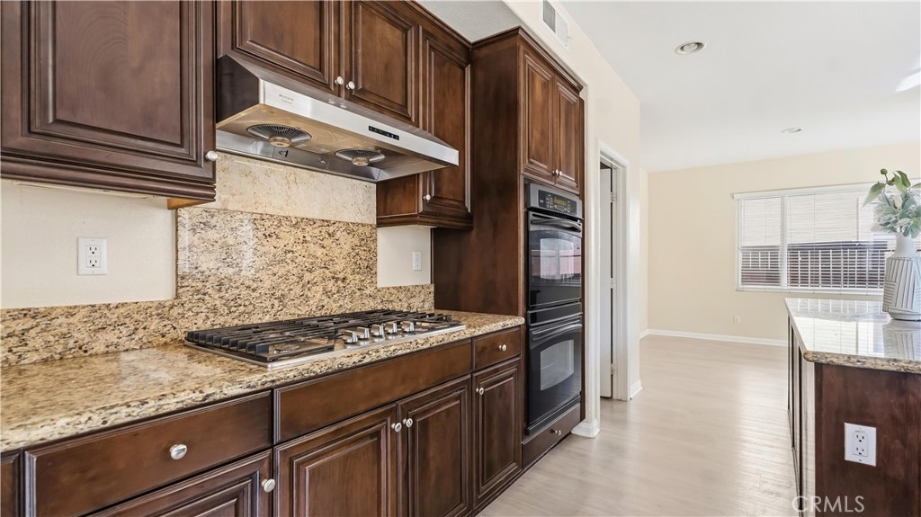 29535 Hyperion Property Photo 15