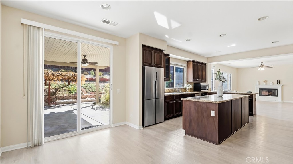 29535 Hyperion Property Photo 16