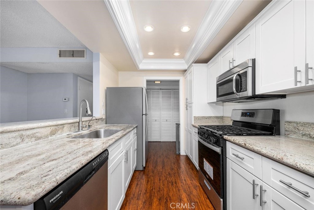 12635 Main 320 Property Photo 6