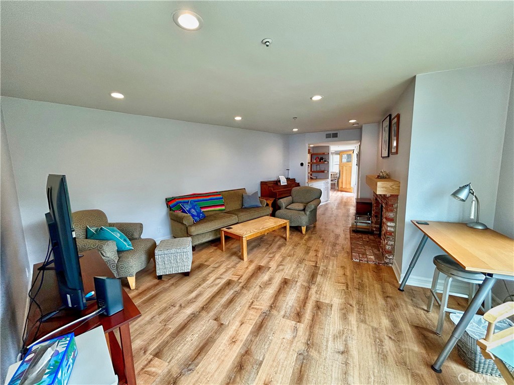 258 W Escalones 6r Property Photo 4