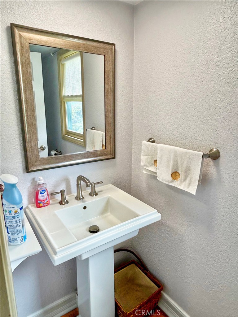 258 W Escalones 6r Property Photo 13