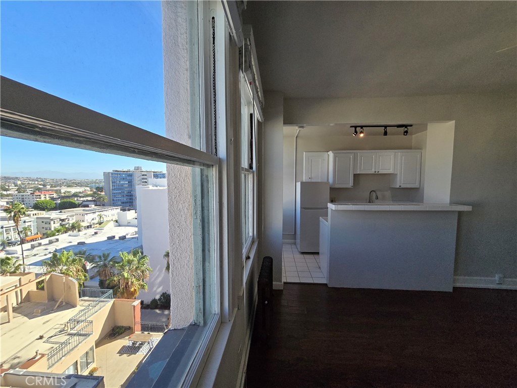 455 E Ocean Blvd 915 Property Photo 17