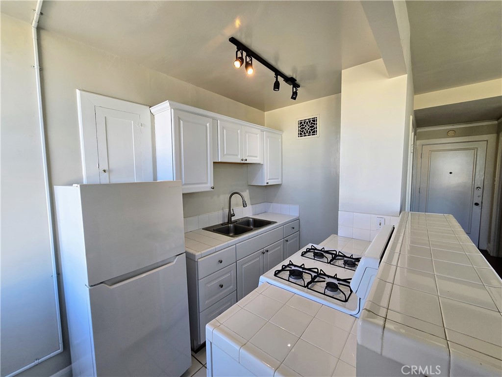 455 E Ocean Blvd 915 Property Photo 20