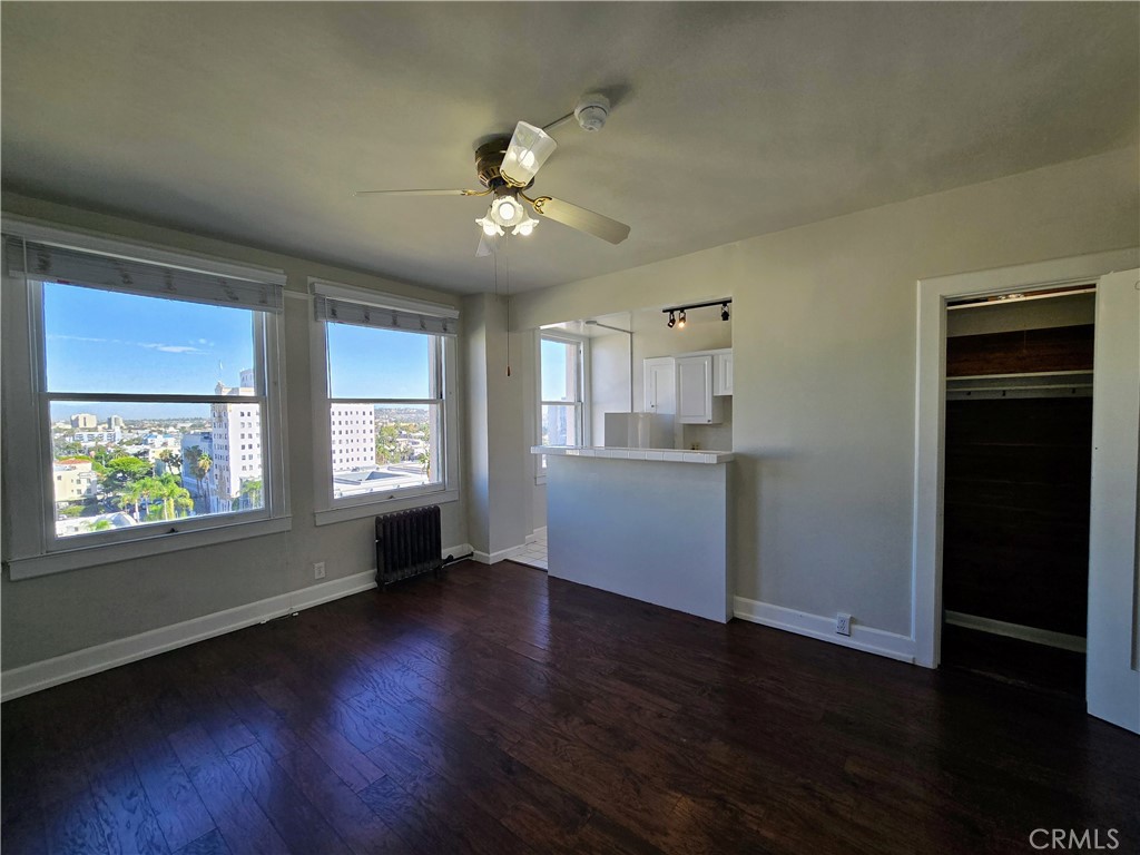 455 E Ocean Blvd 915 Property Photo 30