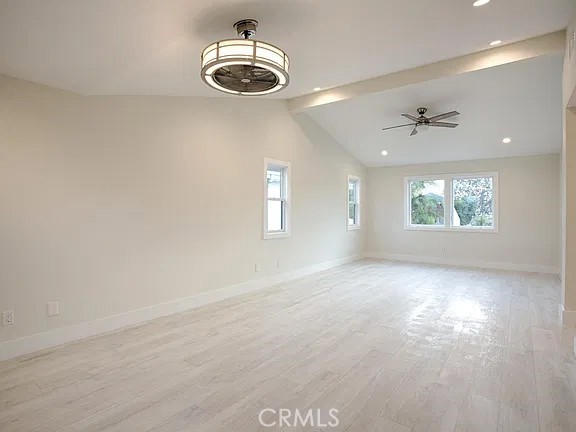 241 E 19th Street Property Photo 24