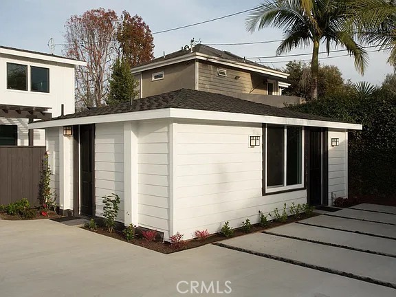241 E 19th Street Property Photo 36