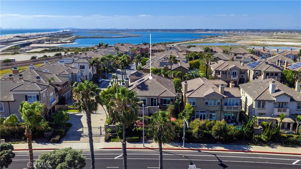 5612 Ocean Vista Property Photo 4