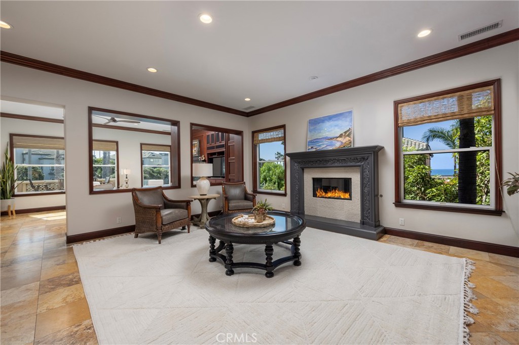 5612 Ocean Vista Property Photo 5