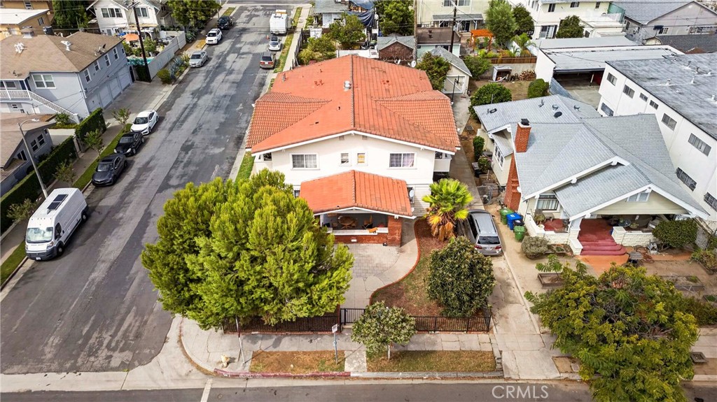 1417 3rd Avenue Property Photo 2