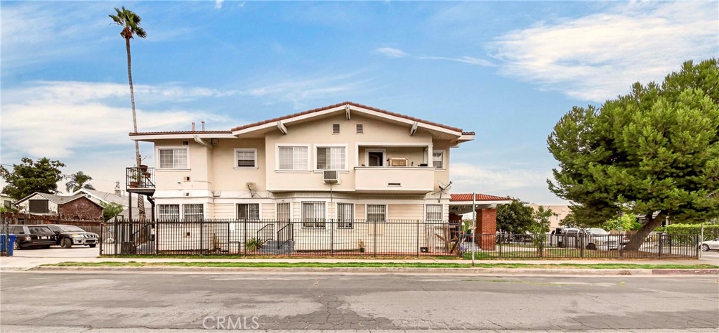 1417 3rd Avenue Property Photo 10