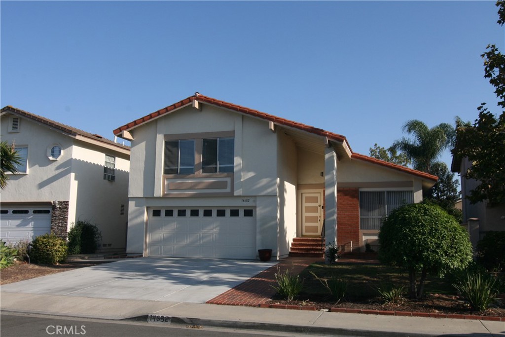 14682 Beach Avenue Property Photo 1