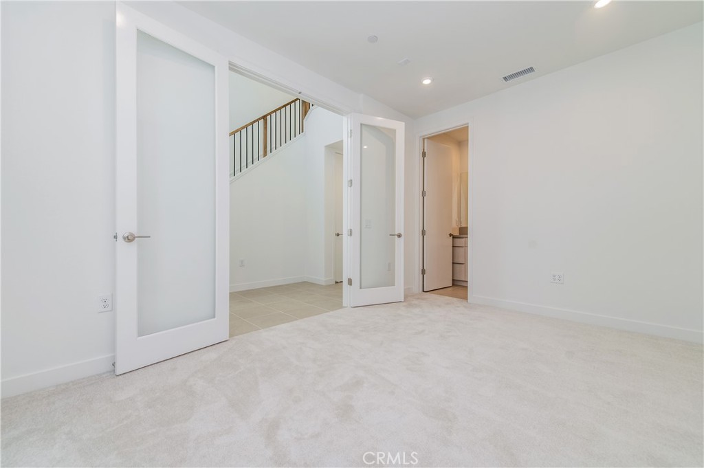120 Palisades Property Photo 10