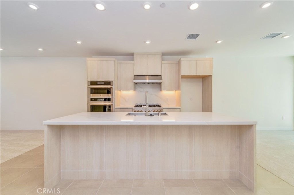 120 Palisades Property Photo 15