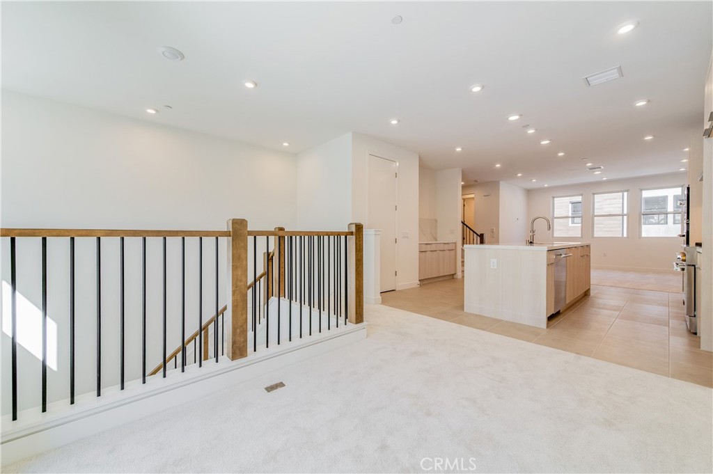 120 Palisades Property Photo 18
