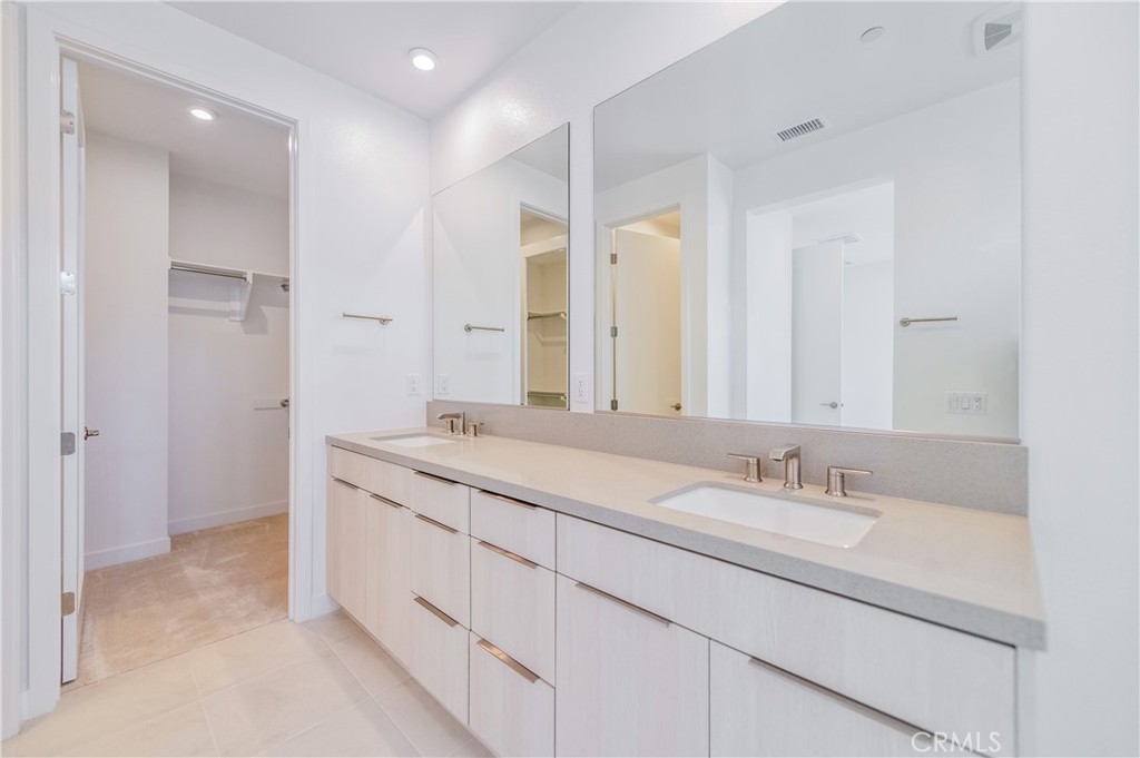 120 Palisades Property Photo 31