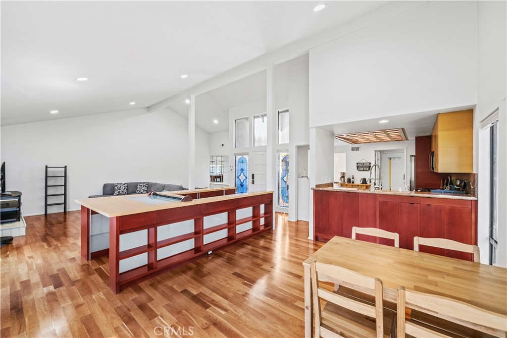 5 Solana Property Photo 9