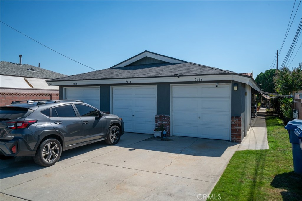 5412 5418 Crescent Avenue Property Photo 3
