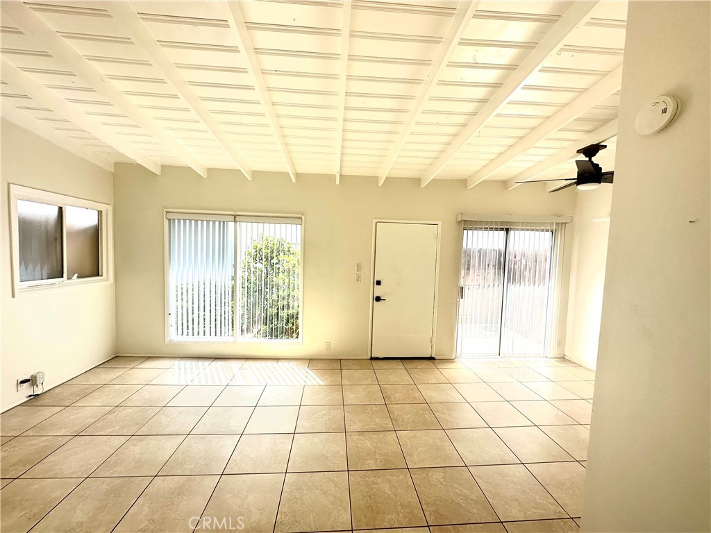 216 Avenida Cabrillo Property Photo 4
