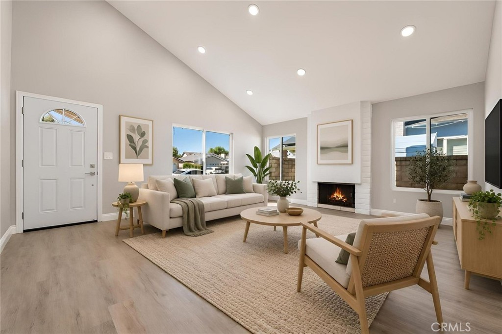 25308 Via Pacifica Property Photo 2