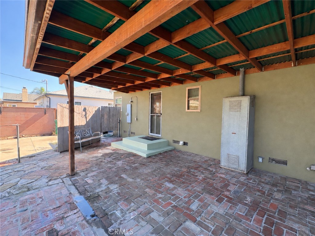 705 E Janice Property Photo 26