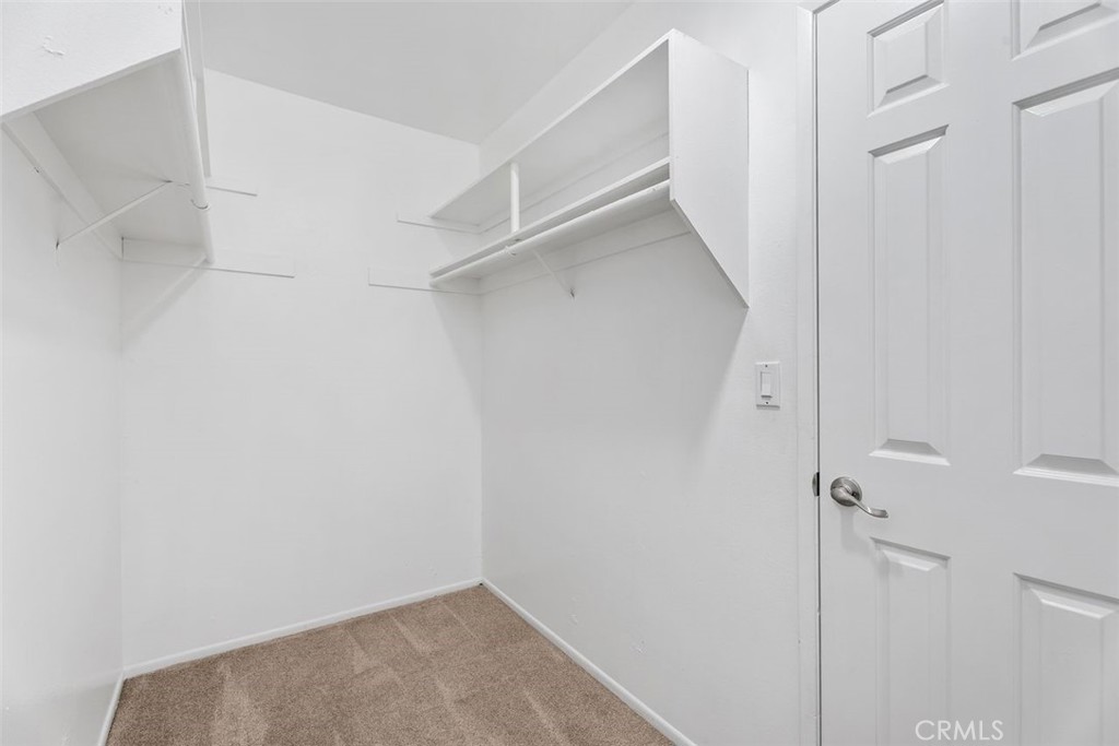 428 W 1st Street Property Photo 23