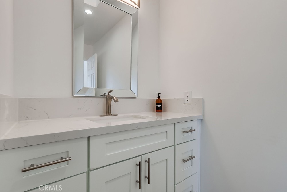 946 W 220th Street 216 Property Photo 16