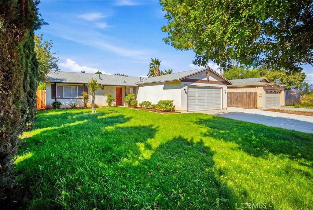 12522 Pascal Ave. Property Photo 3