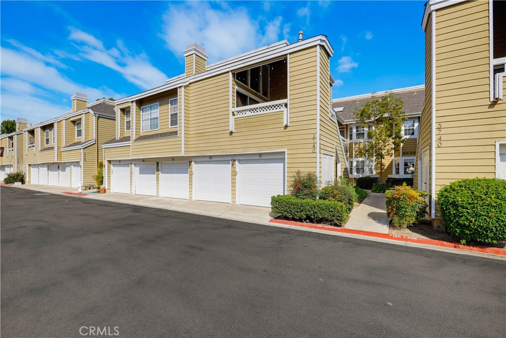 3740 South Bear Street D Property Photo 1