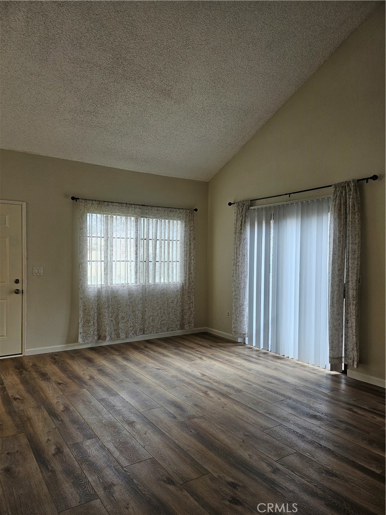 3111 Jaguar Way E Property Photo 5