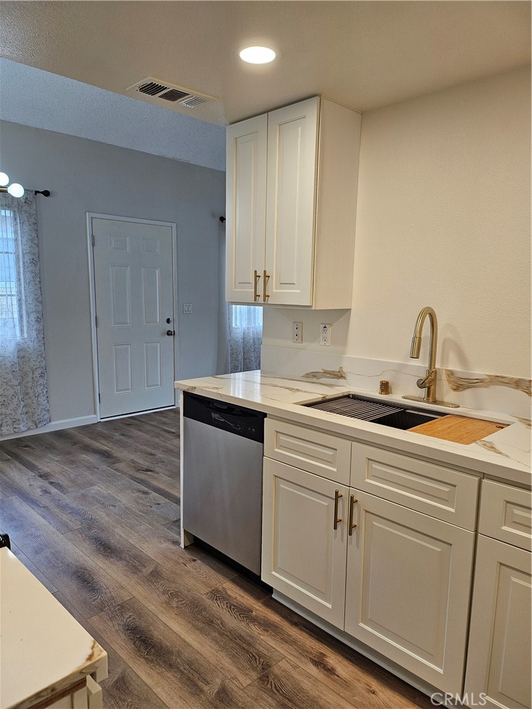 3111 Jaguar Way E Property Photo 7