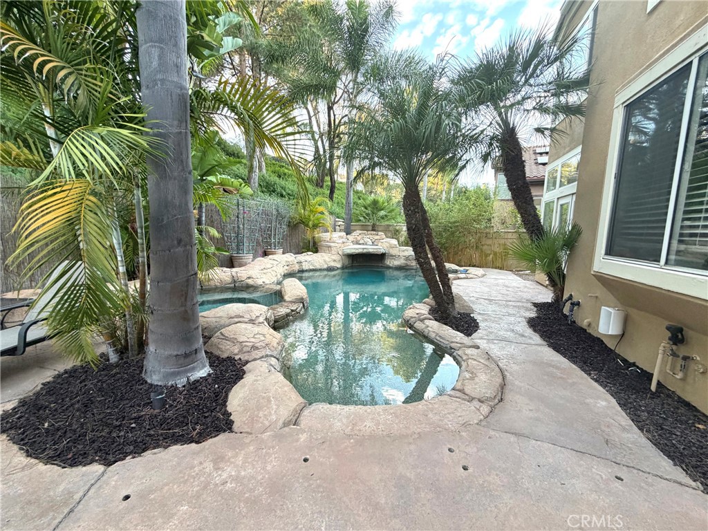 26315 Ibeza Road Property Photo 10