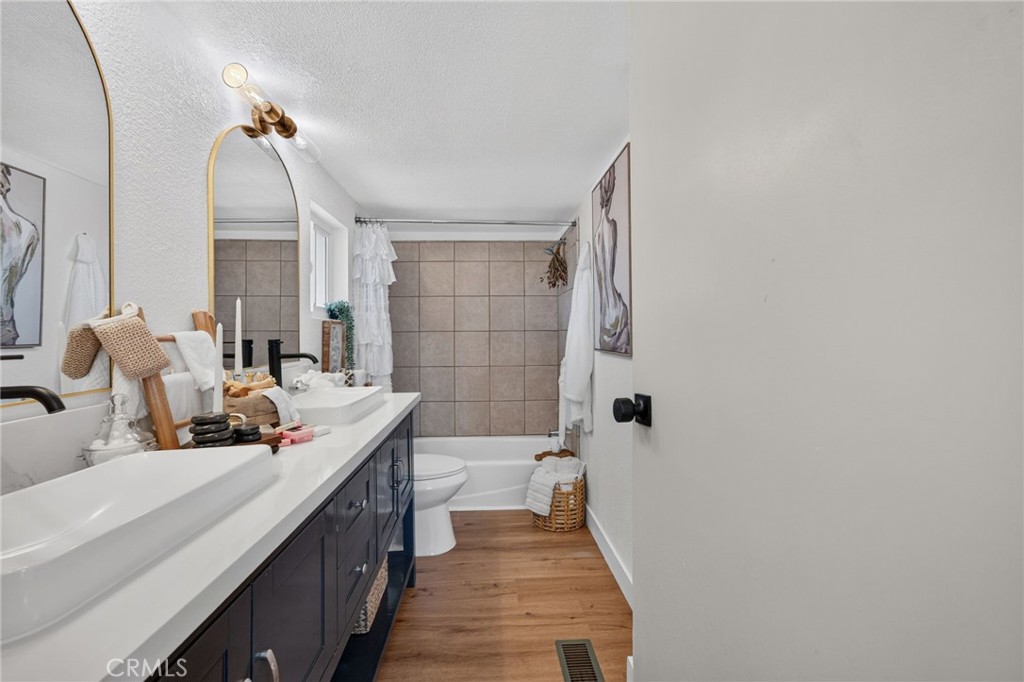 9375 Goss Property Photo 37