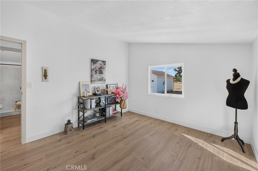 9375 Goss Property Photo 40