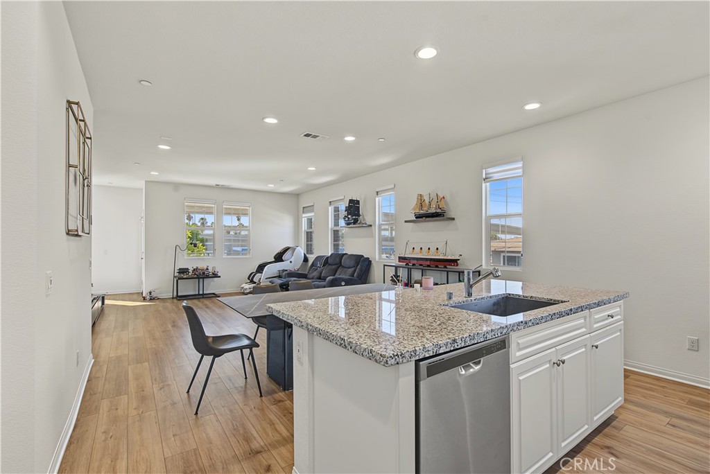 8881 Orangethorpe Property Photo 6