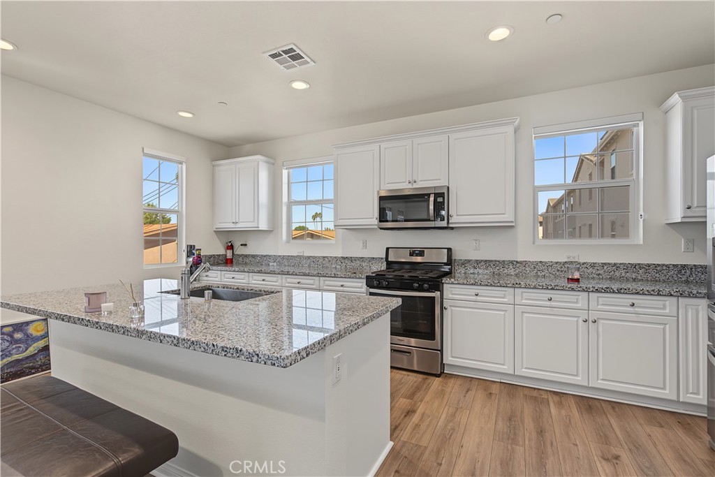 8881 Orangethorpe Property Photo 7