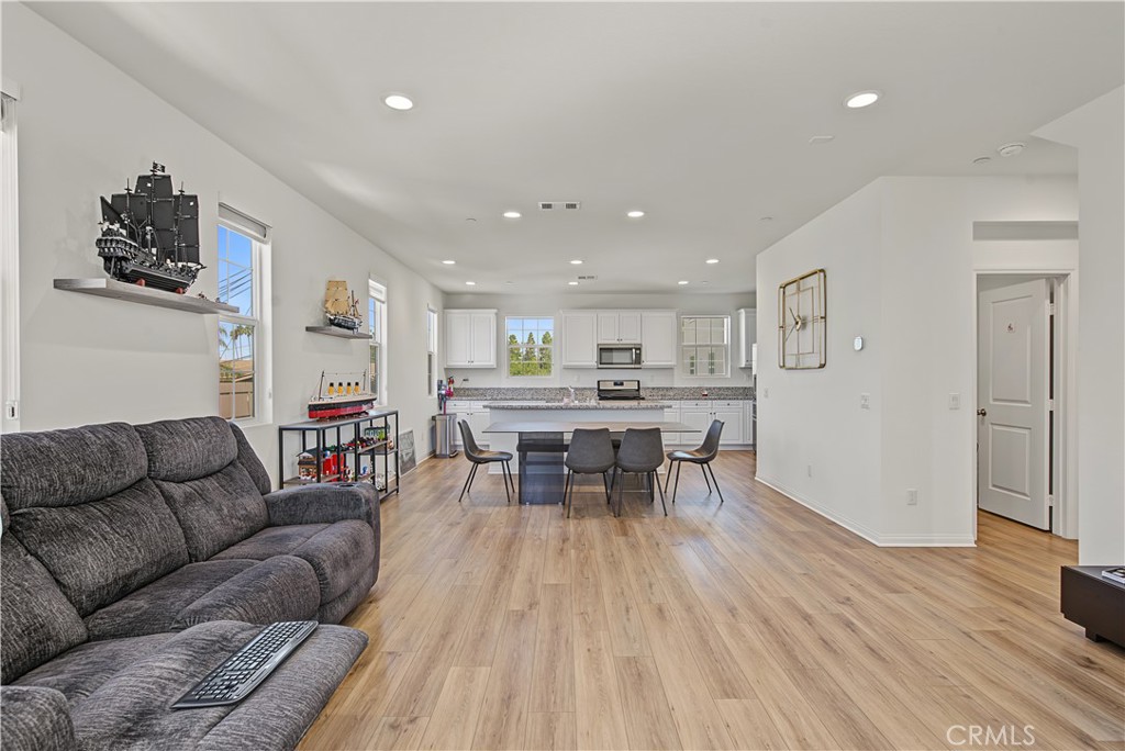 8881 Orangethorpe Property Photo 15