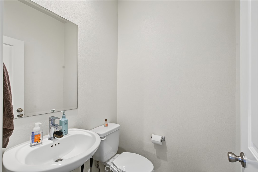 8881 Orangethorpe Property Photo 22