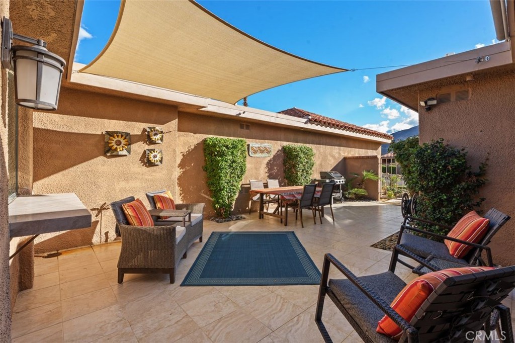 76 Sunrise Property Photo 1