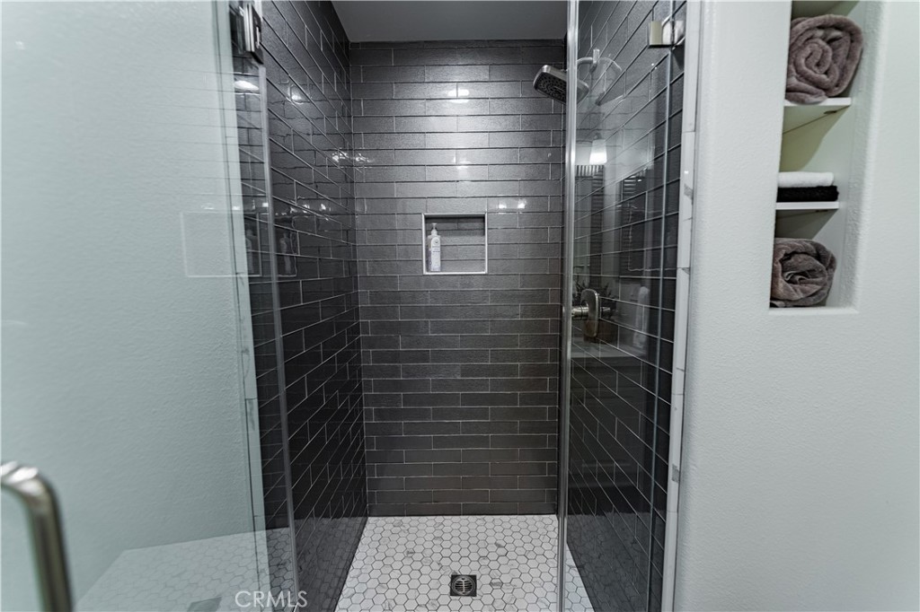 24 Daisy Street Property Photo 11